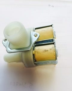 DOUBLE WATER VALVE 90 DEGREE